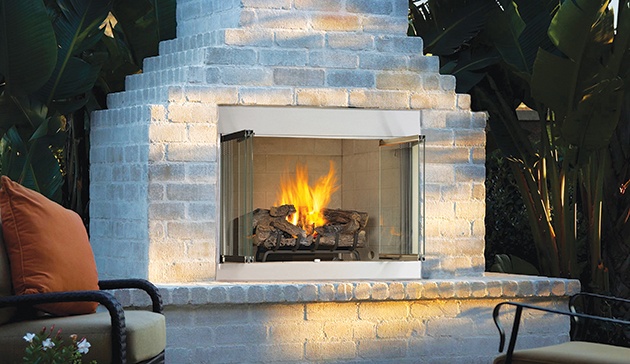 Premium Outdoor Fireplace in Little Rock, AR