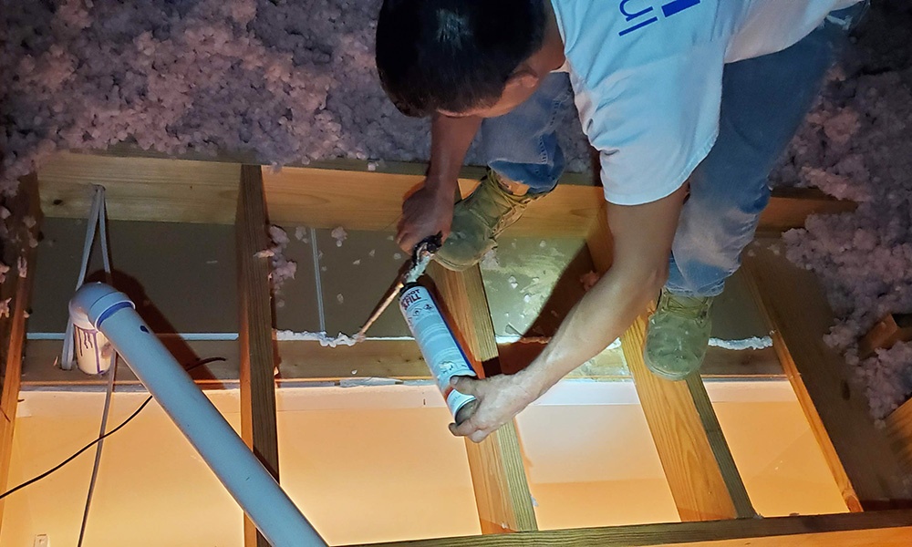 Air sealing with fiberglass insulation