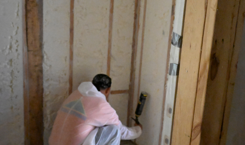 closed_cell-spray_foam3 spray foam installer installer, closed cell spray foam on wall.